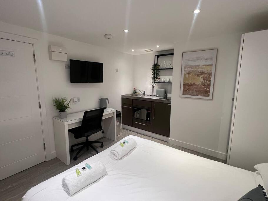 Apartament 2 Flat, 50m From Airbus *